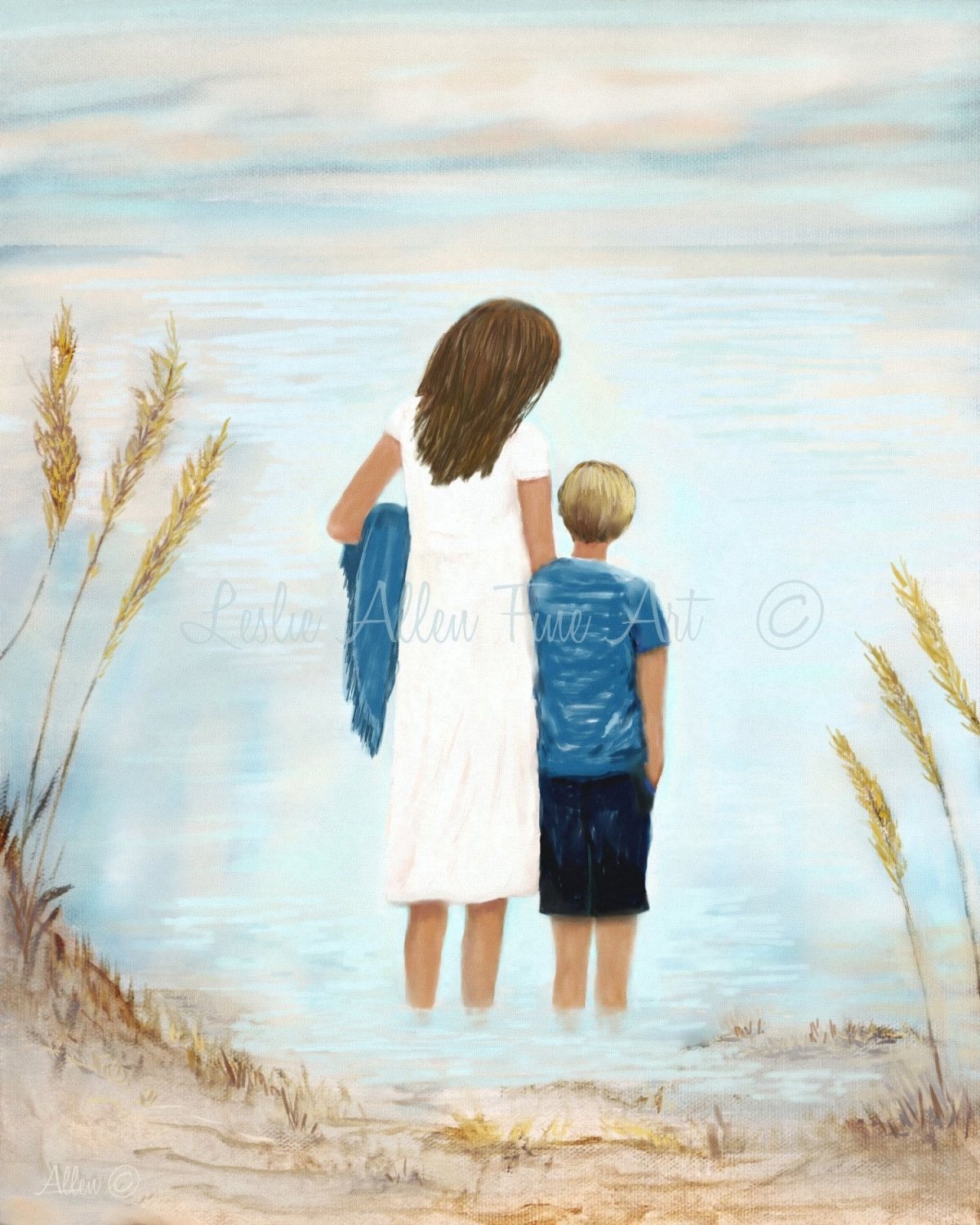 Девушка с ребенком на руках