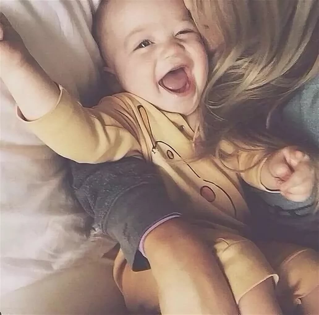 Парень с ребенком