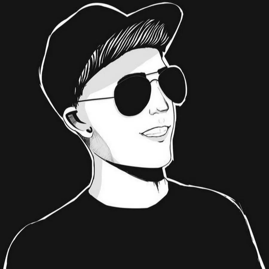 Девушка в кепке