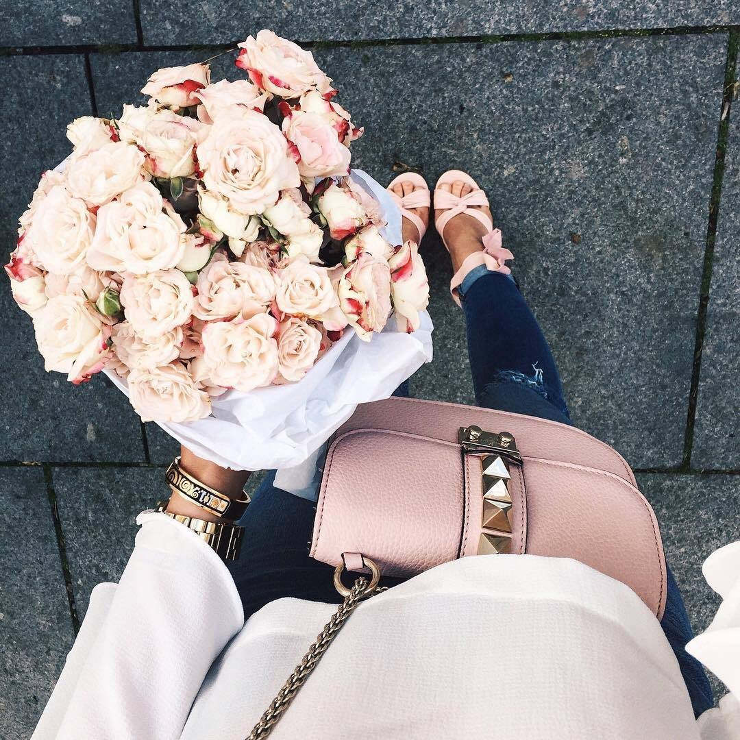 Ромашки в руках