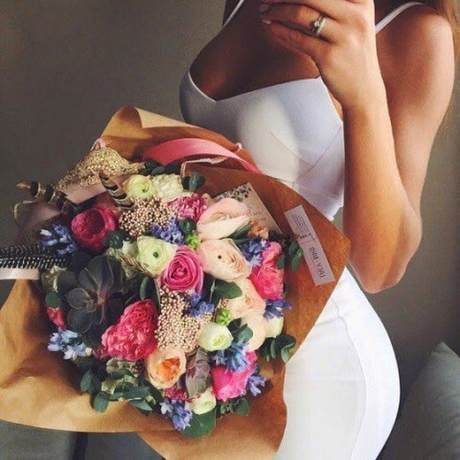 «Девушка в Париже»