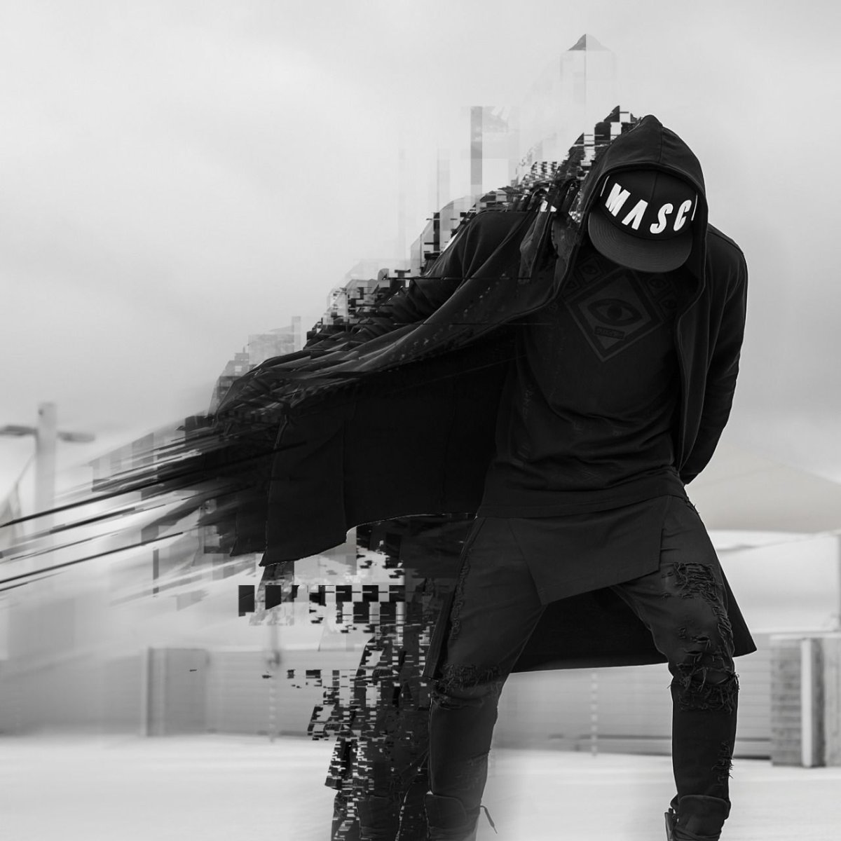 Парень в маске