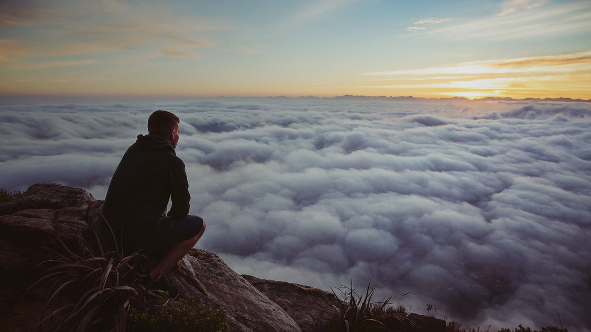 Улетает в небо