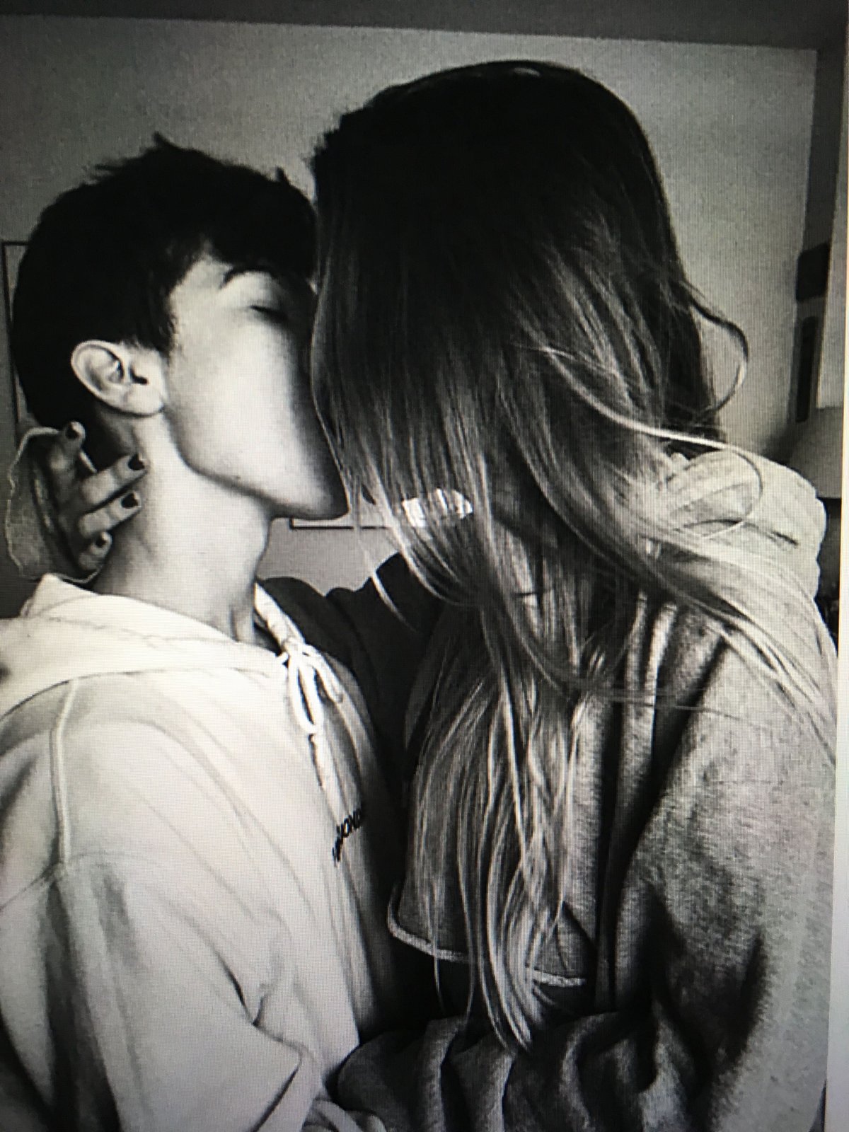 Парные обои для друга и подруги