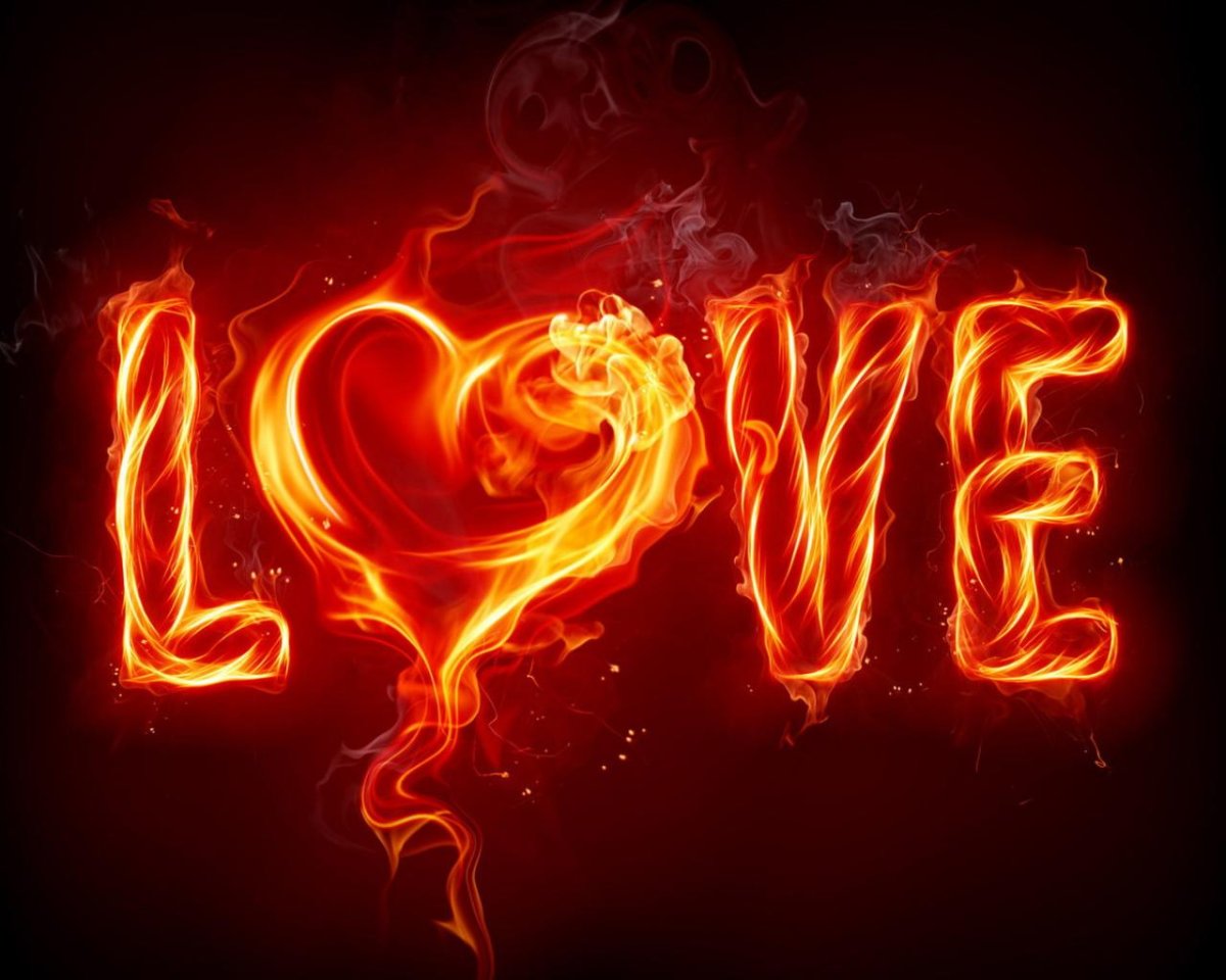 Девушка учит английский язык