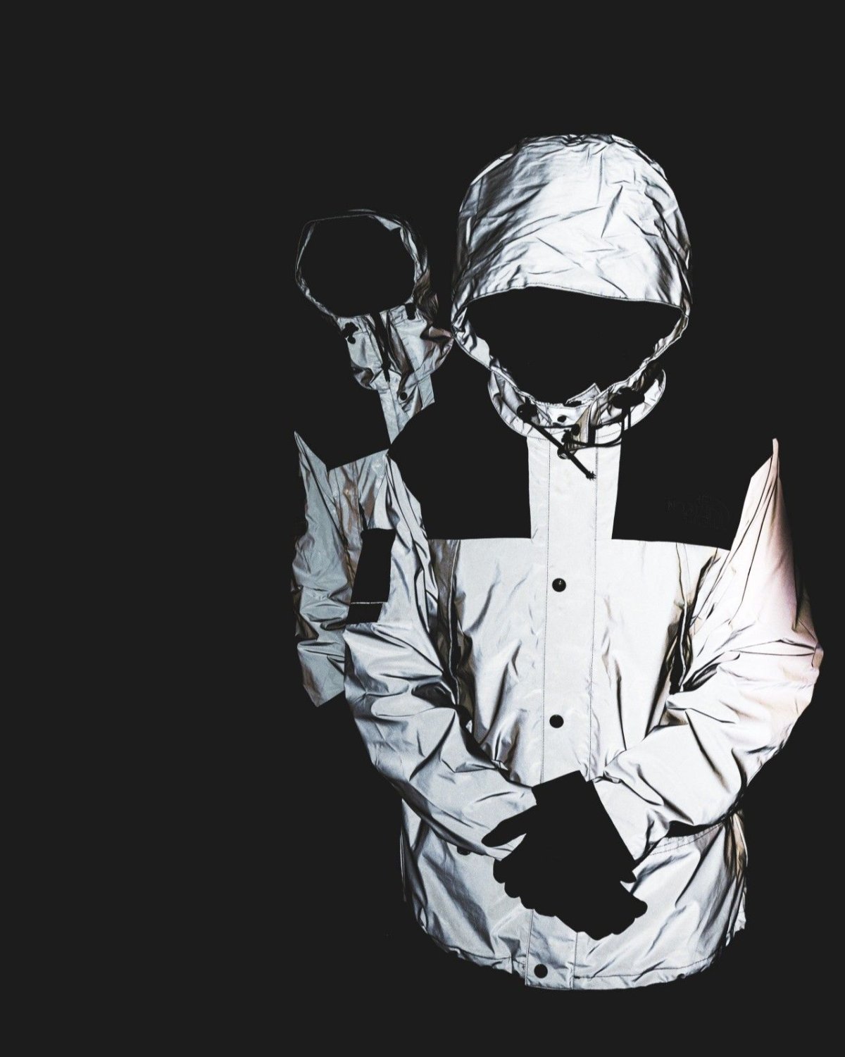 Мужчина в Балаклаве с оружием