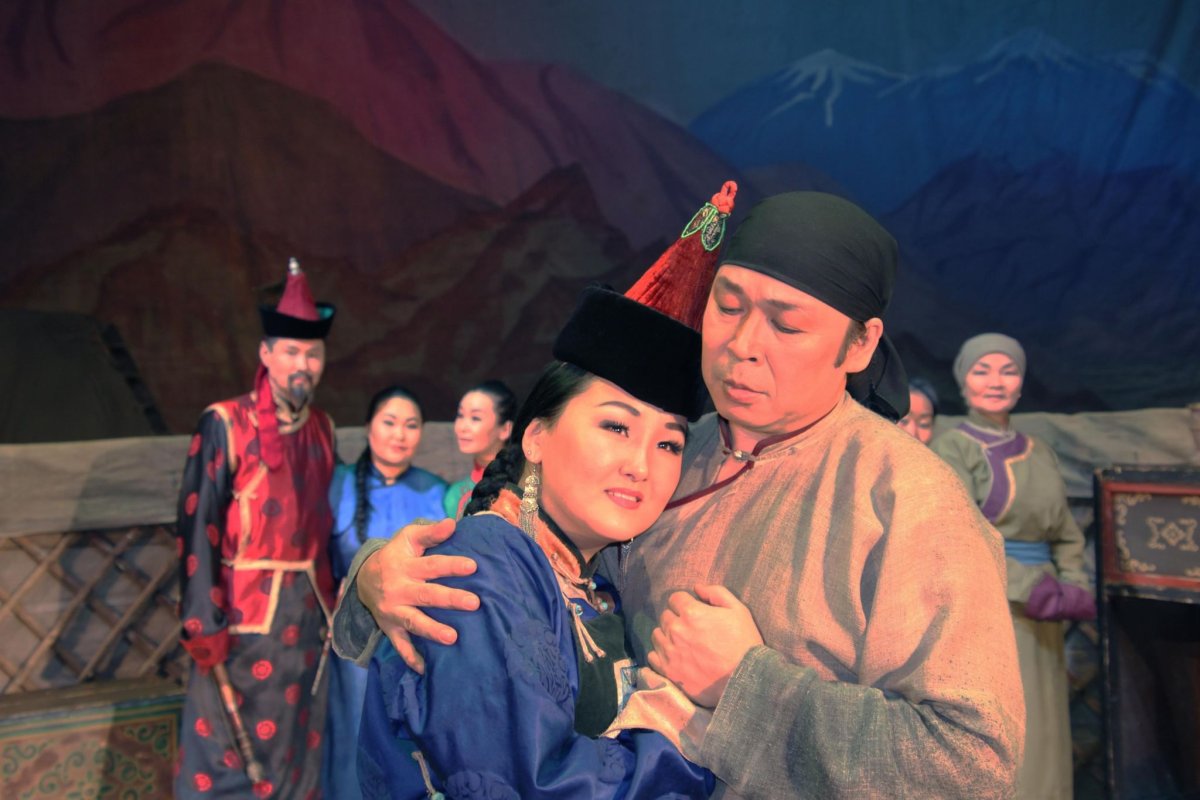 Шагаа биле курай курай