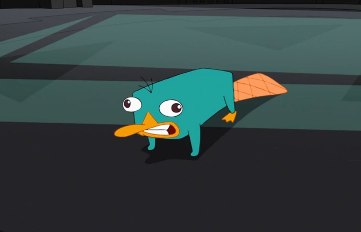 Мем Патрик с ногтями