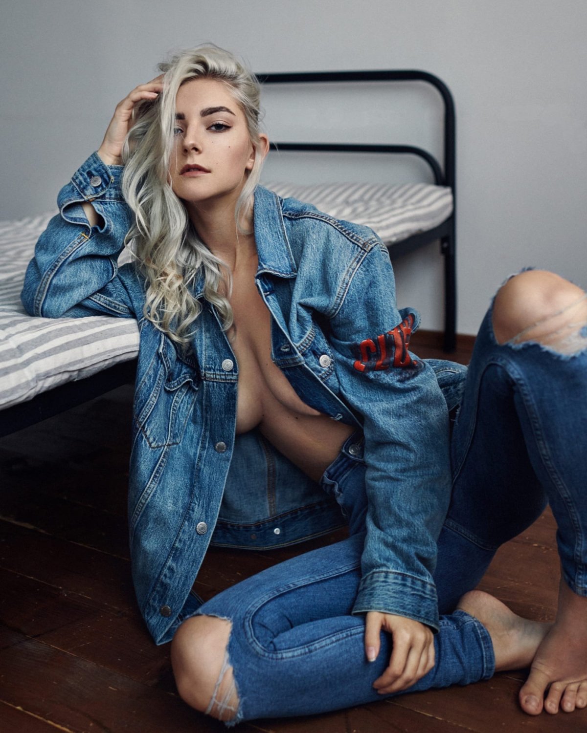 Ева Элфи 2020