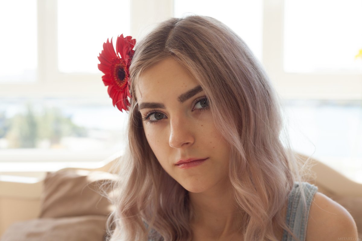 Ева Эльфи 2020