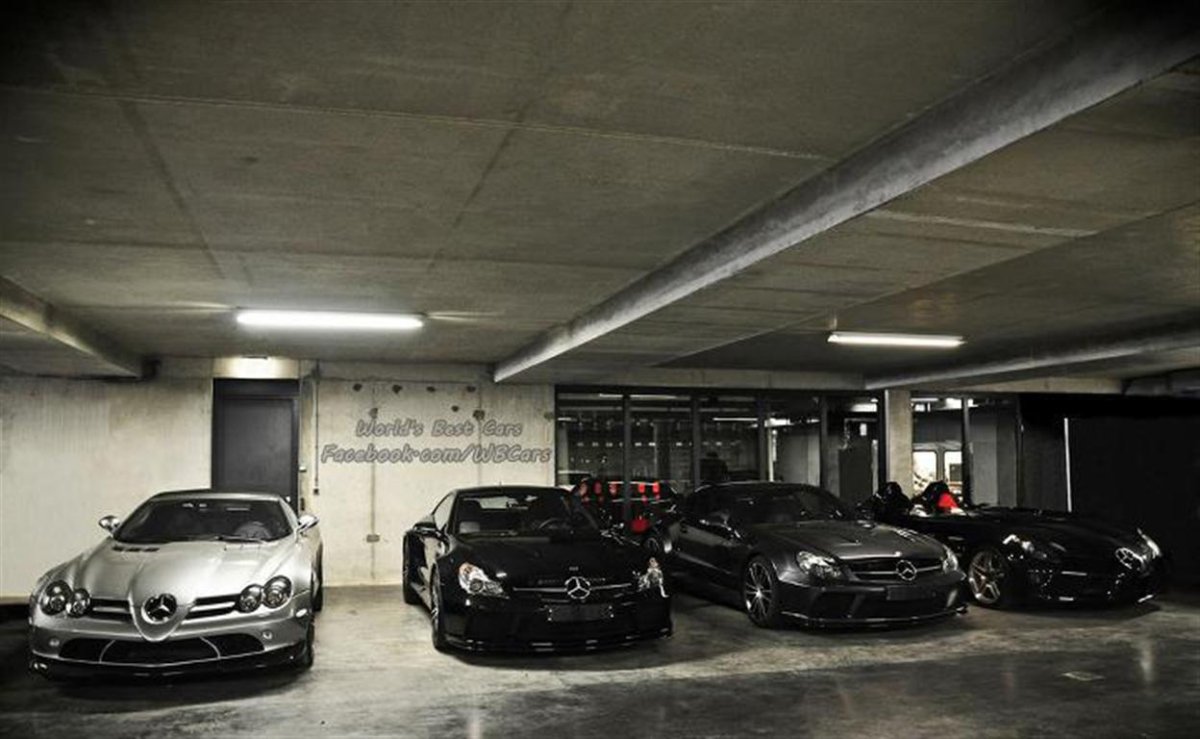 Мерседес АМГ В гараже