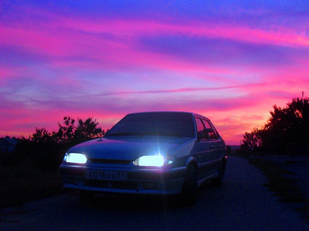 ВАЗ 2114 тюнинг ночью