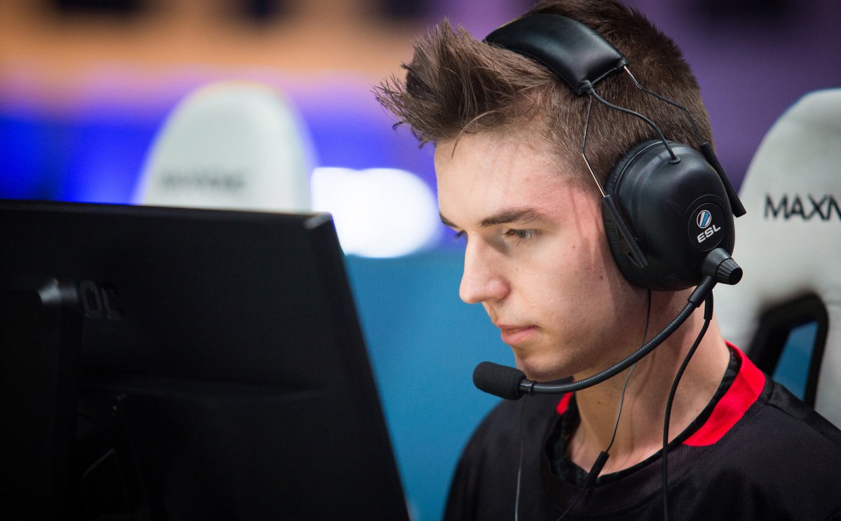 Тебе нало тренивроаться