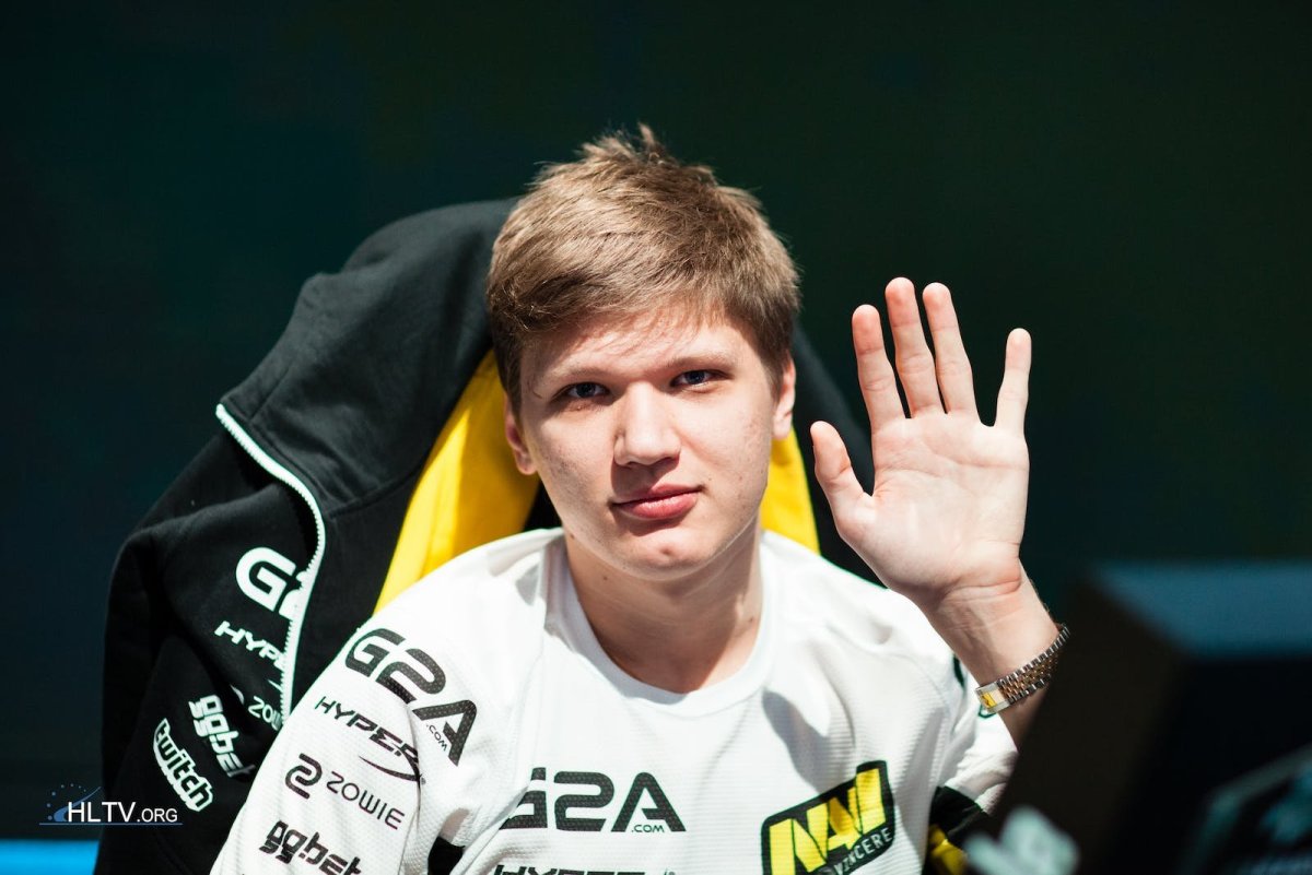 Александр s1mple Костылев