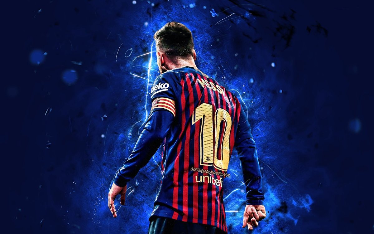 Месси на аву