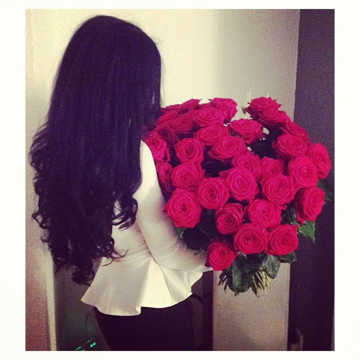 Девушкаблодинка зимой