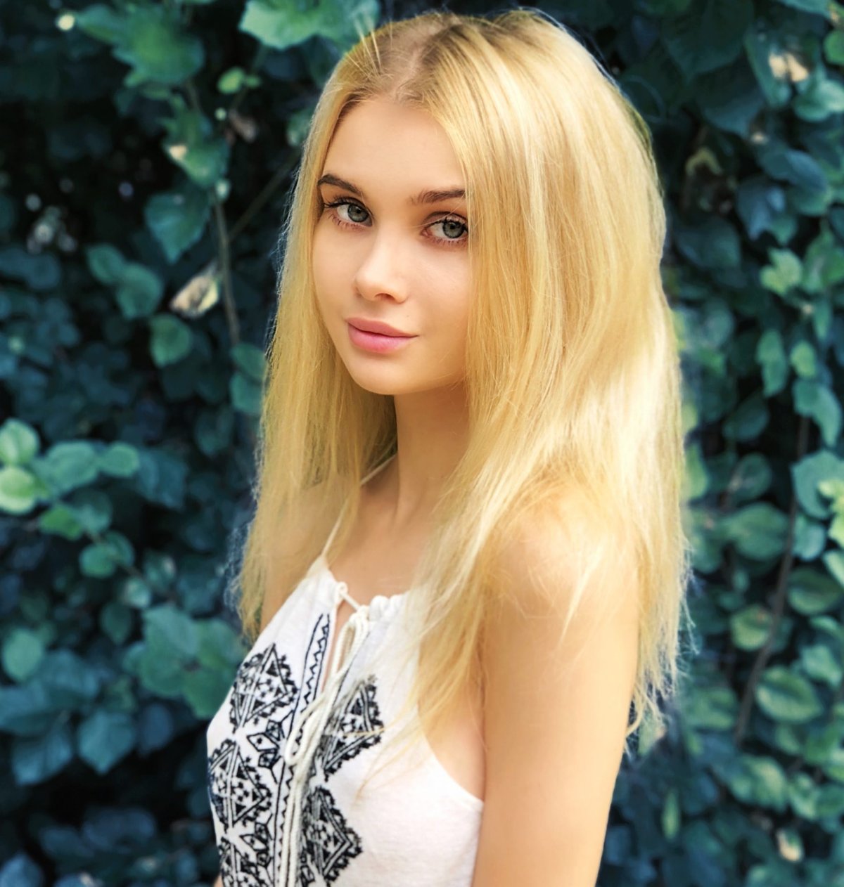 Аве Мелисса