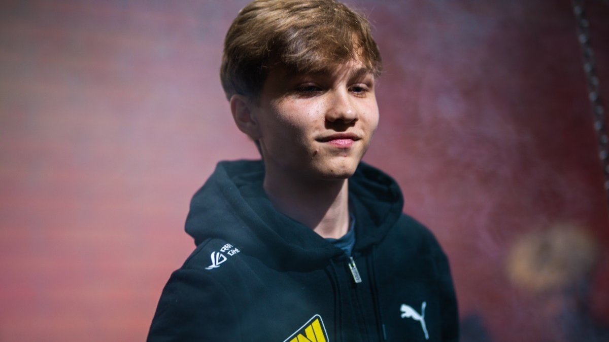 Navi Junior Илья «m0nesy»