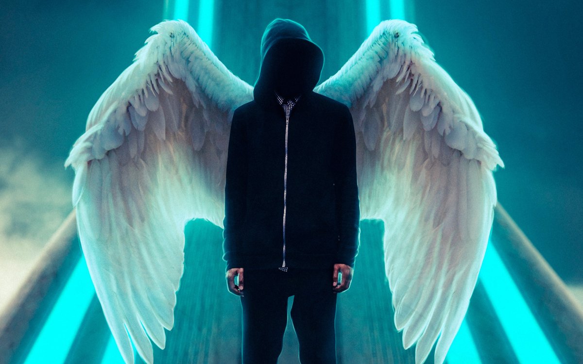 Девушка молится арт