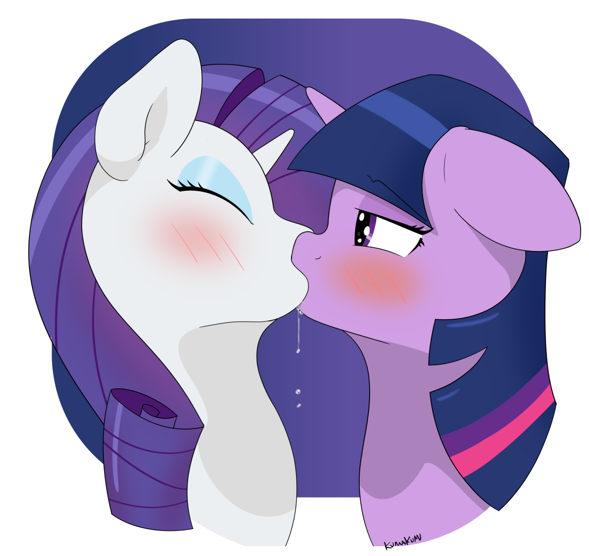 Твайлайт и Рарити поцелуй