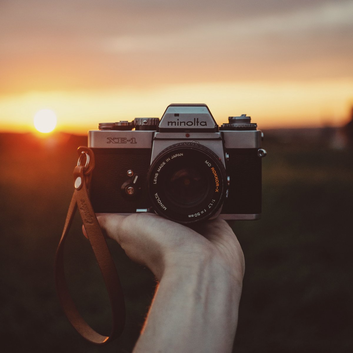 Фотоаппарат в руках