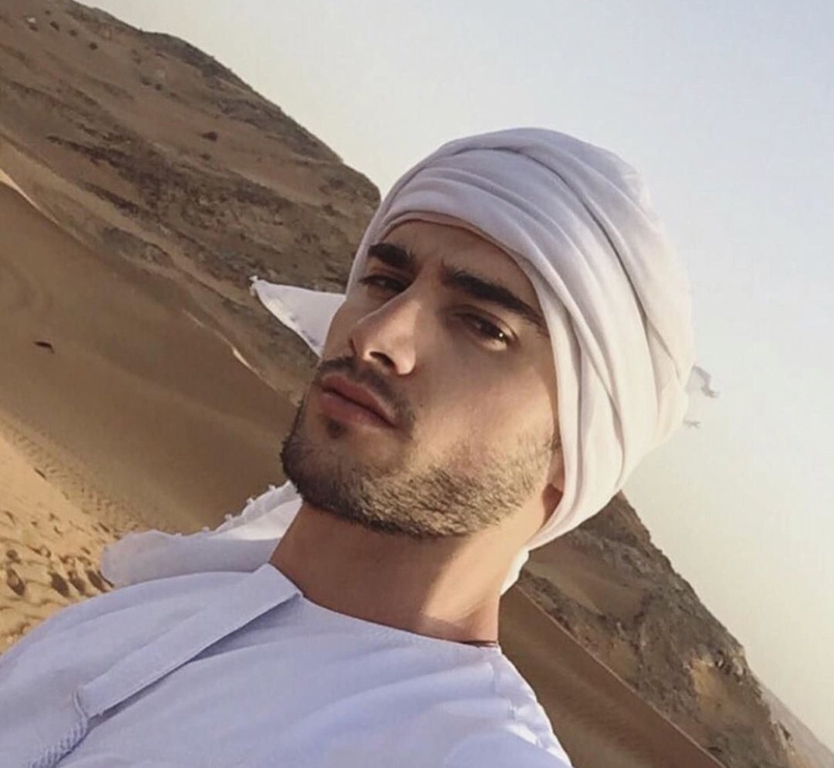 Бродяга парень