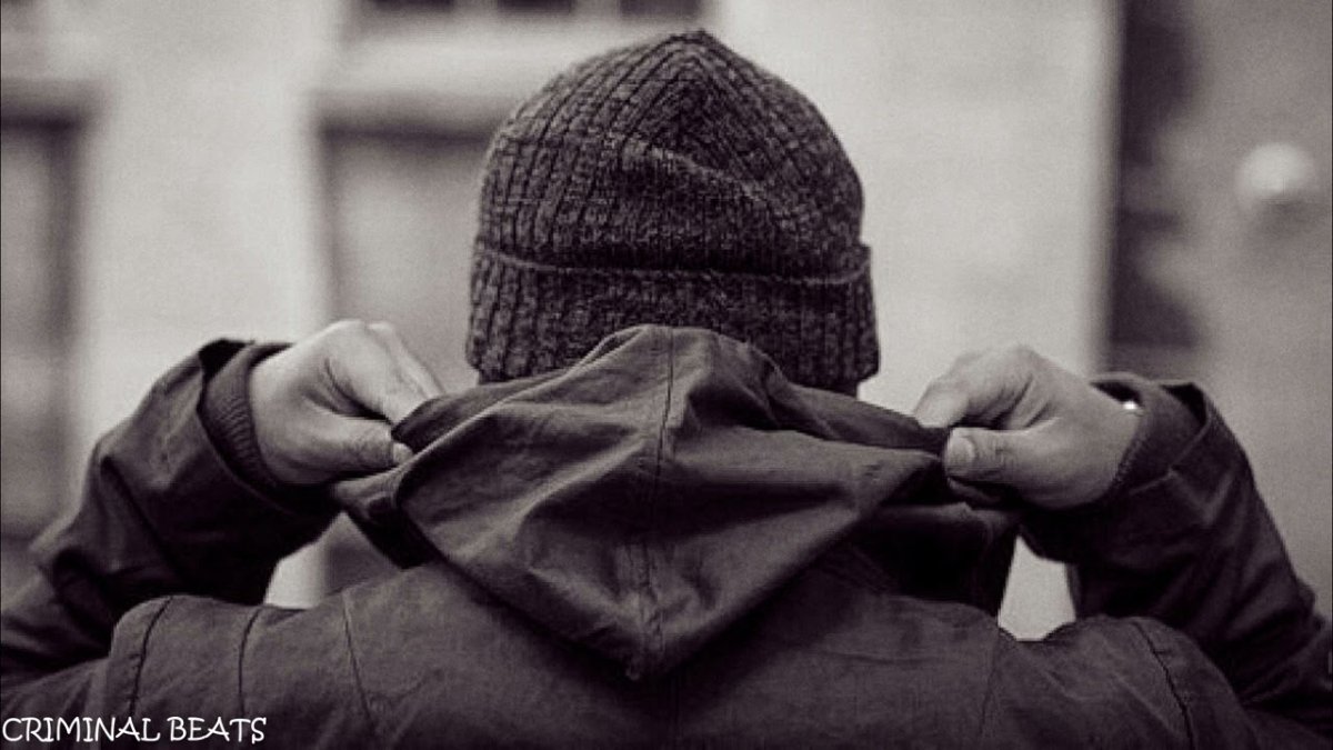 Человек уходящий в закат