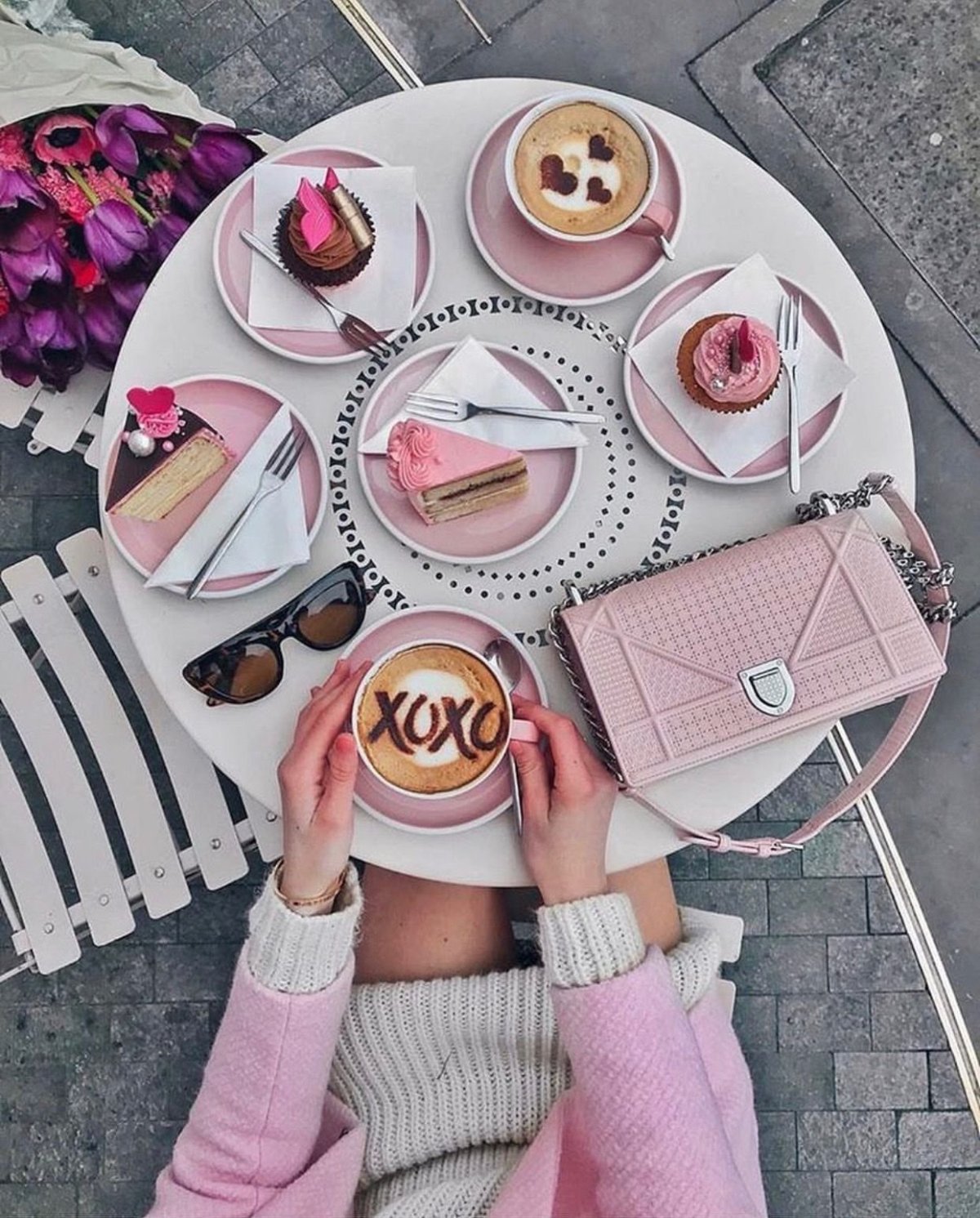 Милые девочки для скетчбука