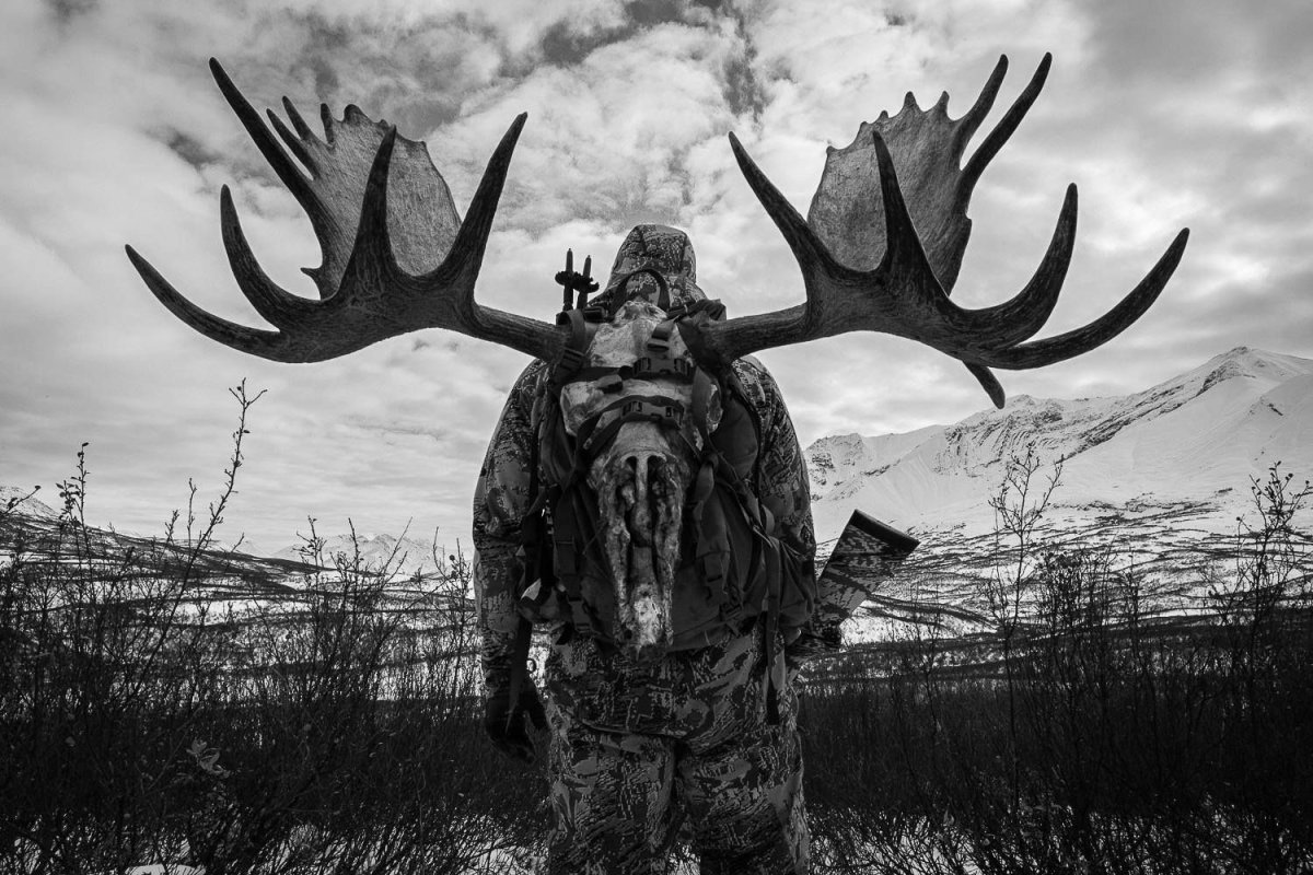 Эмблема охотников и рыболовов