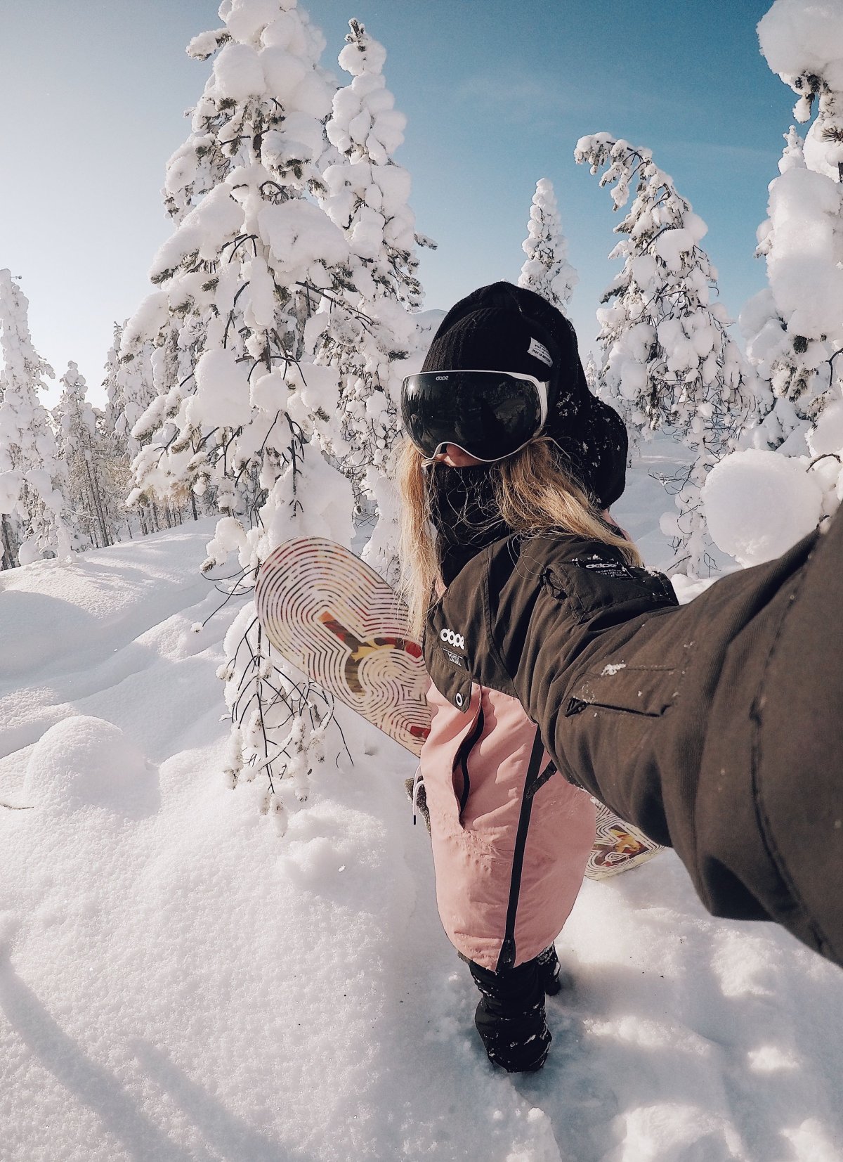 Ура снег идет