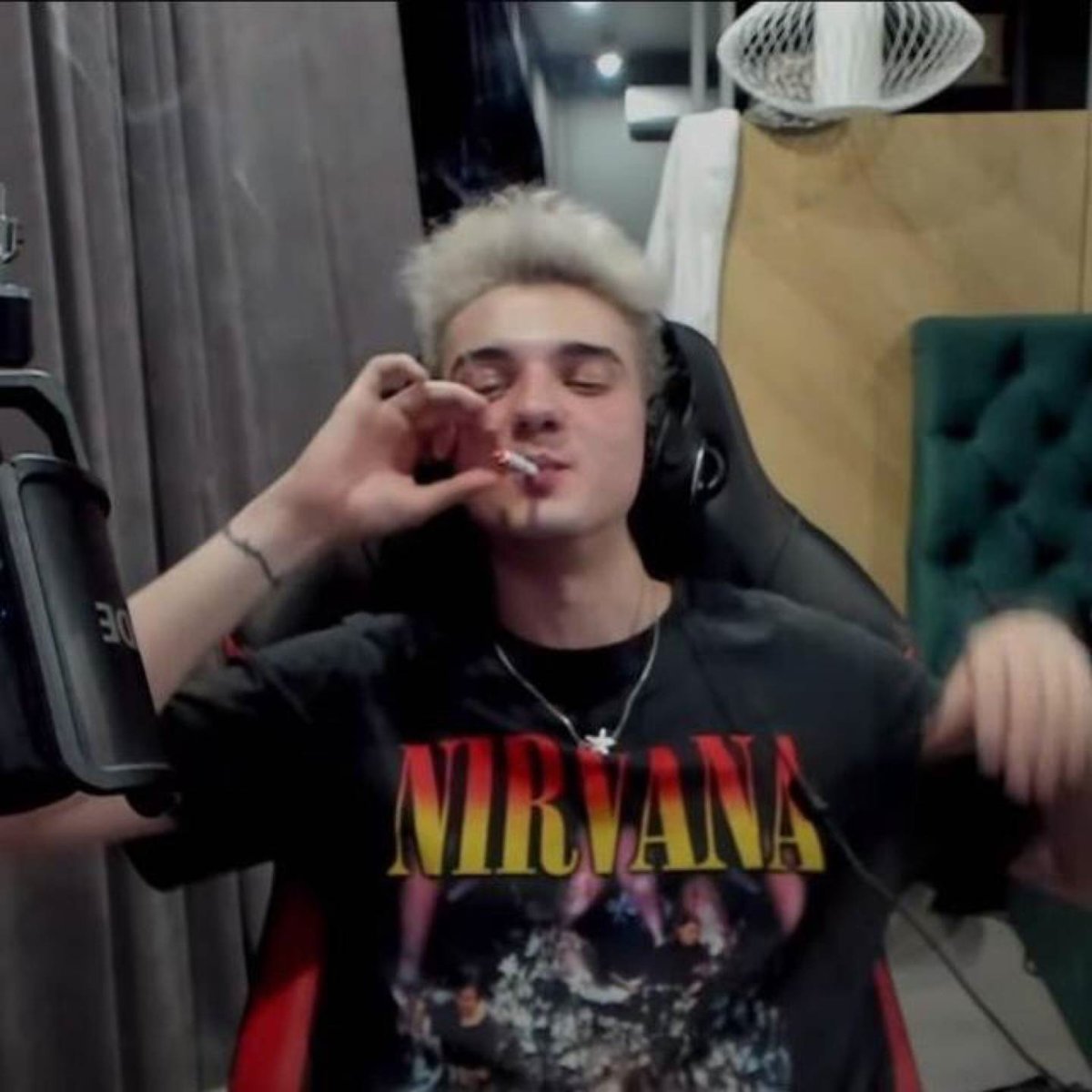 ALOHADANCE клоун