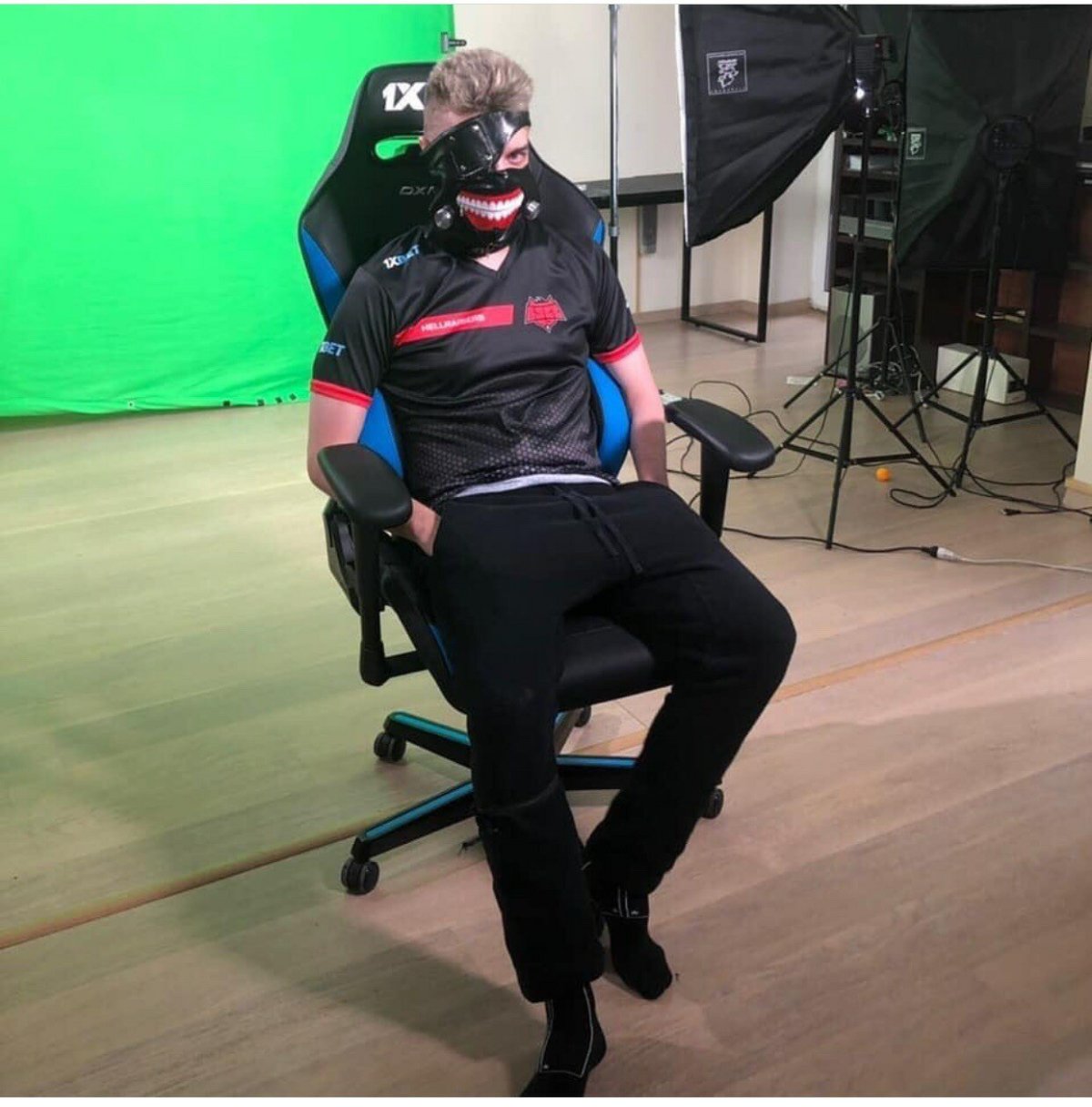 Илья алохаденс Коробкин