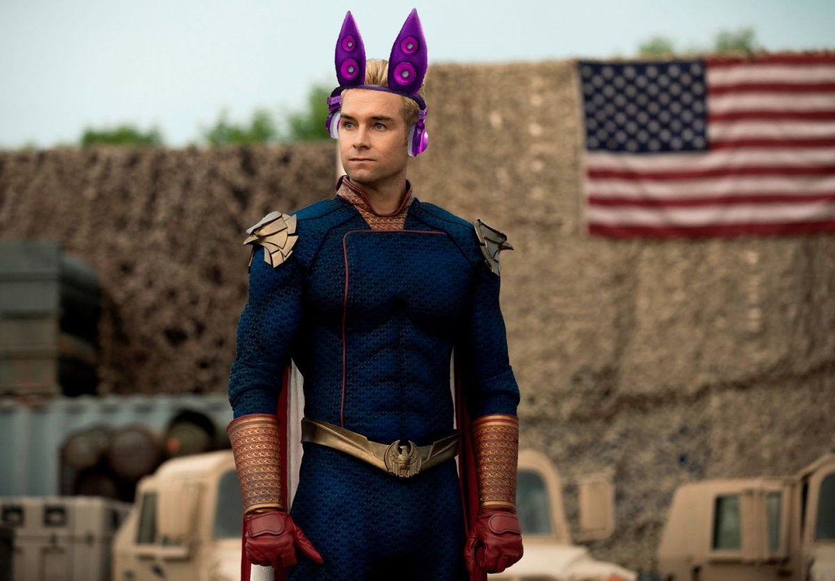 Хоумлендер прическа