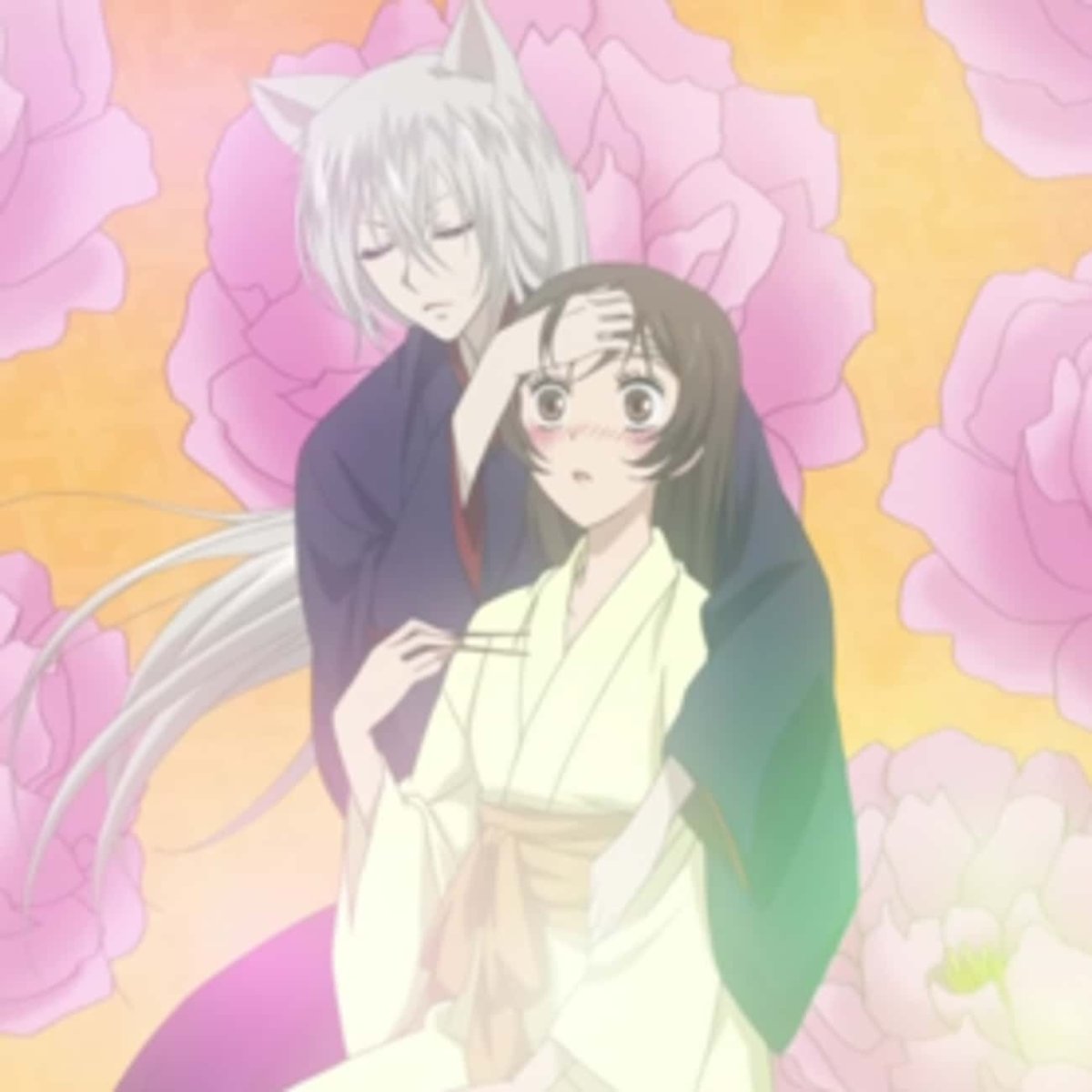 Томоэ и Нанами из аниме очень приятно Бог