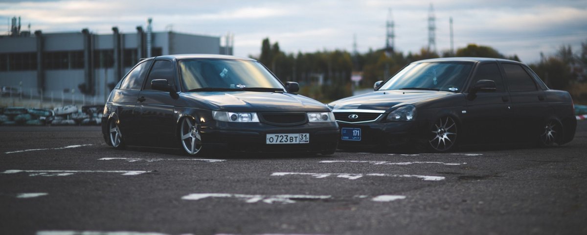 ВАЗ 2114 черная и девушки