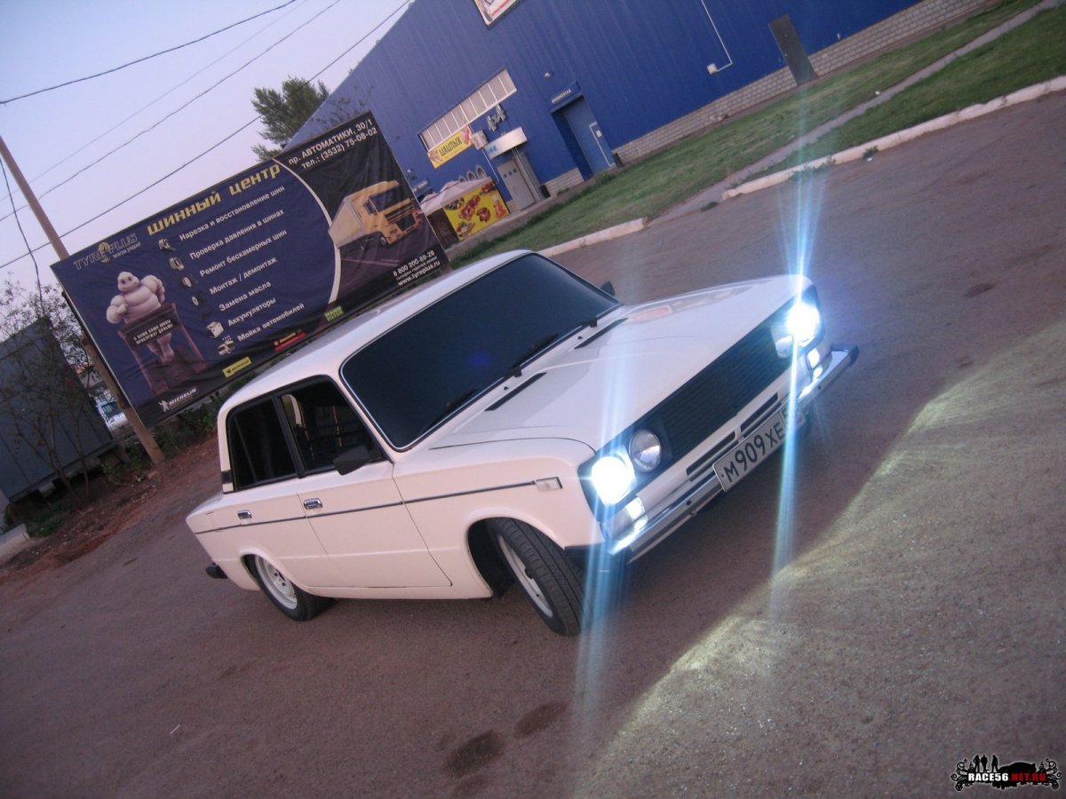 ВАЗ 2105 И девушки