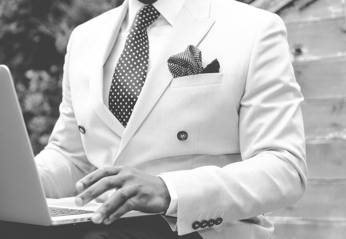 Мужчины в костюмах Эстетика