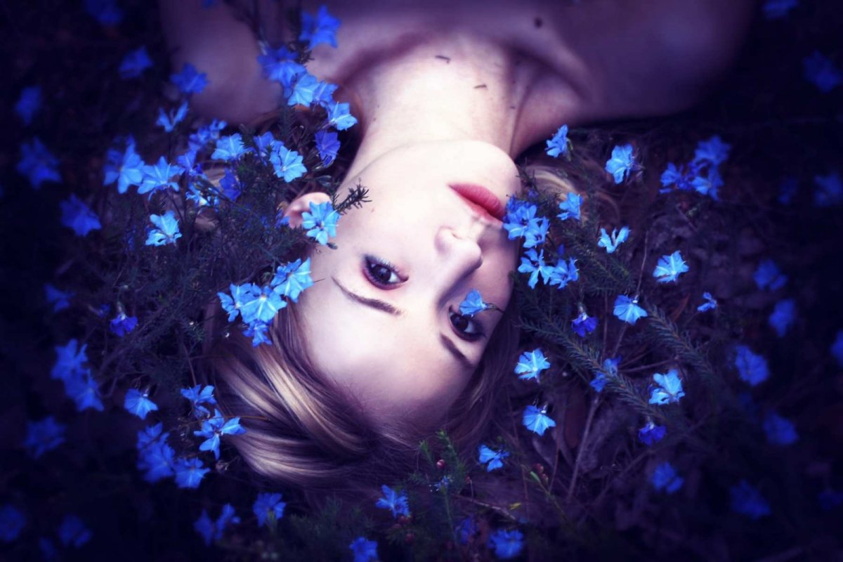 Таинственная женщина