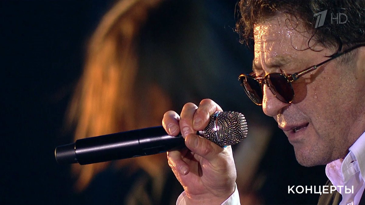 Григорий Лепс лысый